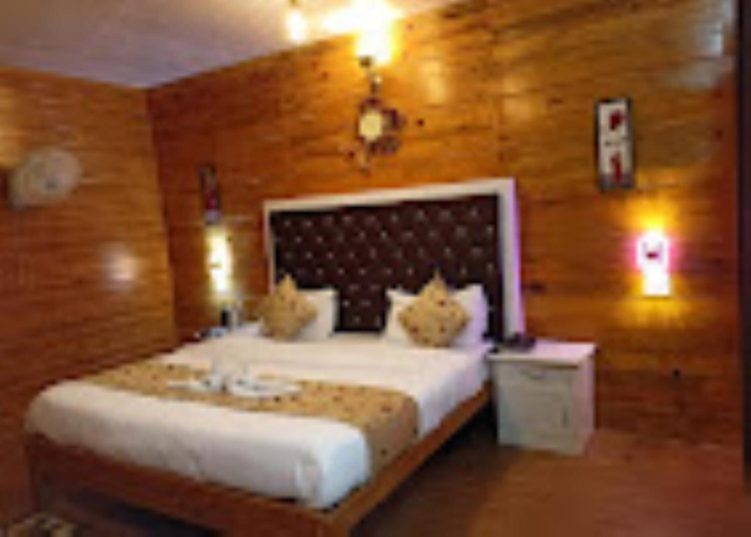 The Village Retreat Resort , Guptkashi Gupta Kashi Exterior photo