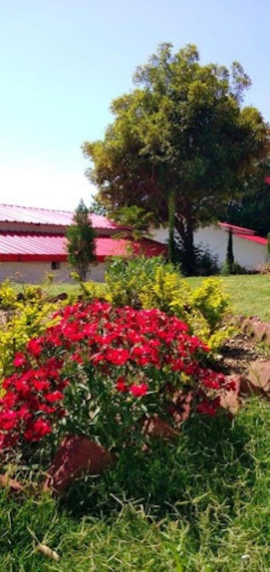 The Village Retreat Resort , Guptkashi Gupta Kashi Exterior photo